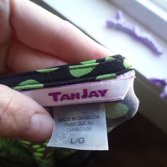 TanJay Green and Black Short Sleeve Top - Picture 2 of 3